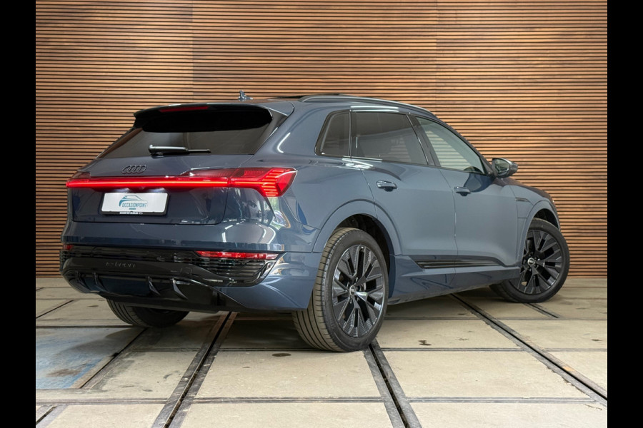 Audi Q8 e-tron 55 quattro S-line Black Edition 115 kWh | 408PK | Pano | Trekhaak | Matrix Led | B&O Sound | Ambient | 21inch |