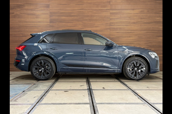 Audi Q8 e-tron 55 quattro S-line Black Edition 115 kWh | 408PK | Pano | Trekhaak | Matrix Led | B&O Sound | Ambient | 21inch |
