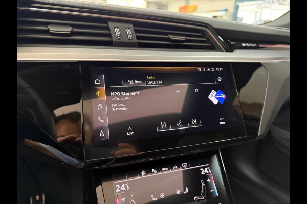 Audi Q8 e-tron 55 quattro S-line Black Edition 115 kWh | 408PK | Pano | Trekhaak | Matrix Led | B&O Sound | Ambient | 21inch |
