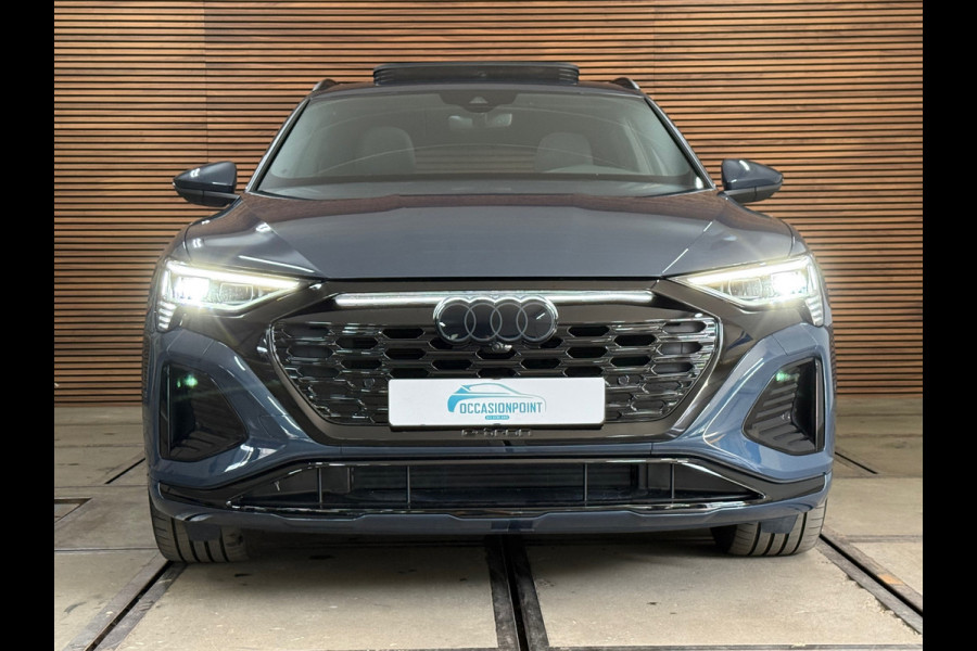 Audi Q8 e-tron 55 quattro S-line Black Edition 115 kWh | 408PK | Pano | Trekhaak | Matrix Led | B&O Sound | Ambient | 21inch |