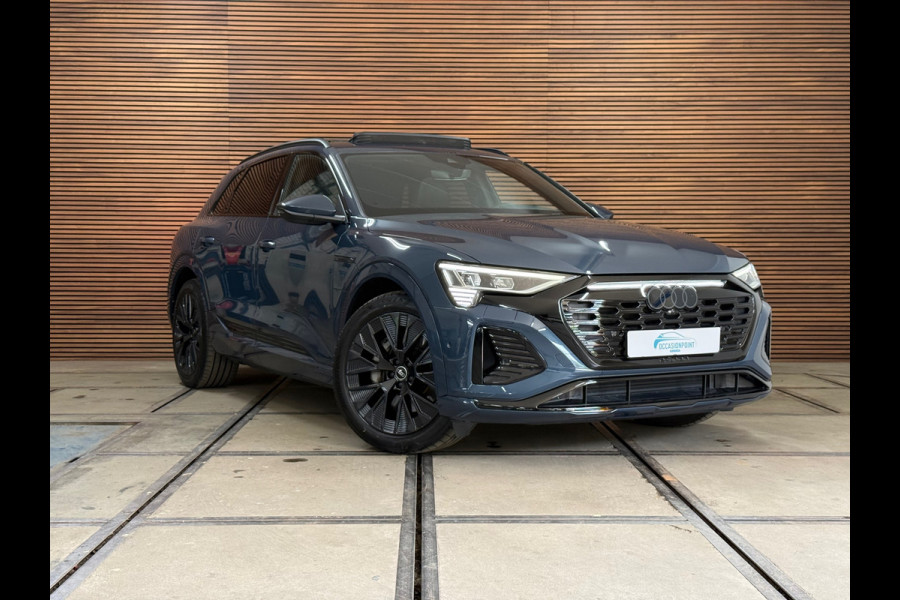 Audi Q8 e-tron 55 quattro S-line Black Edition 115 kWh | 408PK | Pano | Trekhaak | Matrix Led | B&O Sound | Ambient | 21inch |