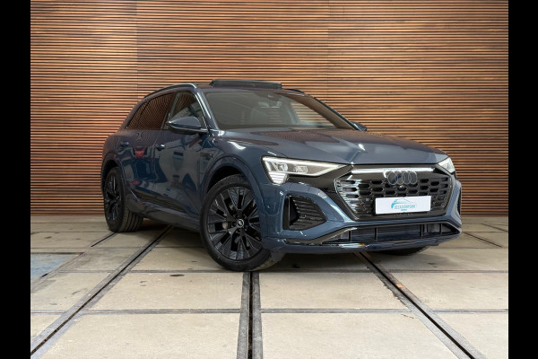 Audi Q8 e-tron 55 quattro S-line Black Edition 115 kWh | 408PK | Pano | Trekhaak | Matrix Led | B&O Sound | Ambient | 21inch |