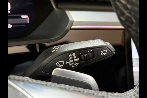 Audi Q8 e-tron 55 quattro S-line Black Edition 115 kWh | 408PK | Pano | Trekhaak | Matrix Led | B&O Sound | Ambient | 21inch |