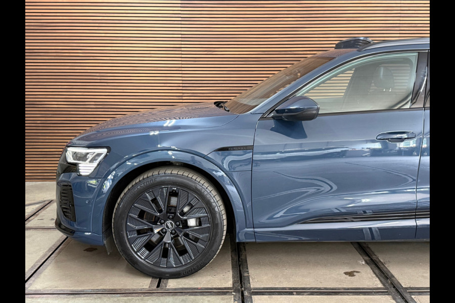 Audi Q8 e-tron 55 quattro S-line Black Edition 115 kWh | 408PK | Pano | Trekhaak | Matrix Led | B&O Sound | Ambient | 21inch |