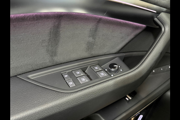Audi Q8 e-tron 55 quattro S-line Black Edition 115 kWh | 408PK | Pano | Trekhaak | Matrix Led | B&O Sound | Ambient | 21inch |