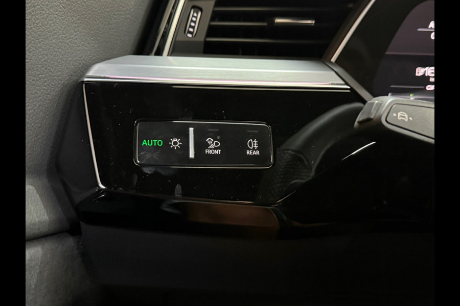 Audi Q8 e-tron 55 quattro S-line Black Edition 115 kWh | 408PK | Pano | Trekhaak | Matrix Led | B&O Sound | Ambient | 21inch |