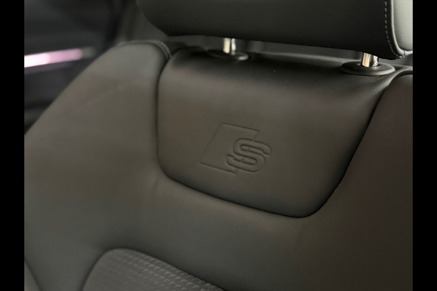 Audi Q8 e-tron 55 quattro S-line Black Edition 115 kWh | 408PK | Pano | Trekhaak | Matrix Led | B&O Sound | Ambient | 21inch |