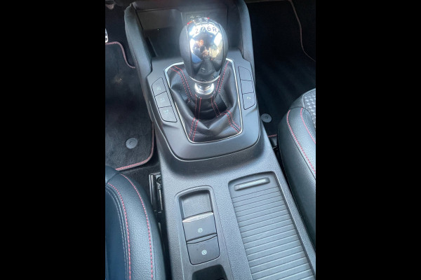 Ford Focus 1.0 EcoBoost Hybrid ST Line X Business