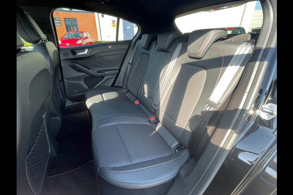 Ford Focus 1.0 EcoBoost Hybrid ST Line X Business