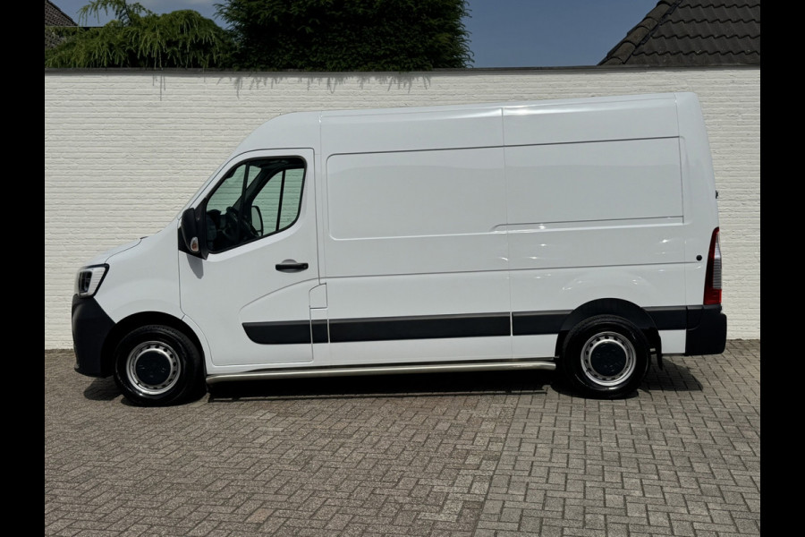 Renault Master T35 2.3 dCi 150 L2H3 3 Zits Trekhaak 3500kg Camera Cruise Carplay Navigatie Airconditioning