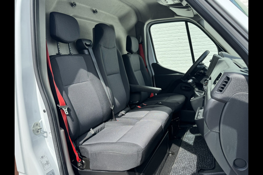 Renault Master T35 2.3 dCi 150 L2H3 3 Zits Trekhaak 3500kg Camera Cruise Carplay Navigatie Airconditioning