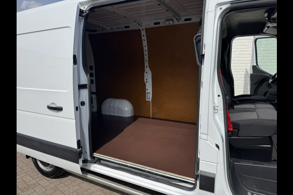 Renault Master T35 2.3 dCi 150 L2H3 3 Zits Trekhaak 3500kg Camera Cruise Carplay Navigatie Airconditioning
