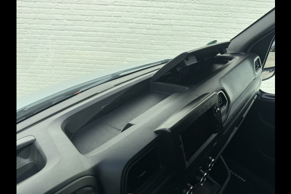 Renault Master T35 2.3 dCi 150 L2H3 3 Zits Trekhaak 3500kg Camera Cruise Carplay Navigatie Airconditioning