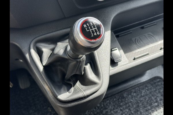 Renault Master T35 2.3 dCi 150 L2H3 3 Zits Trekhaak 3500kg Camera Cruise Carplay Navigatie Airconditioning