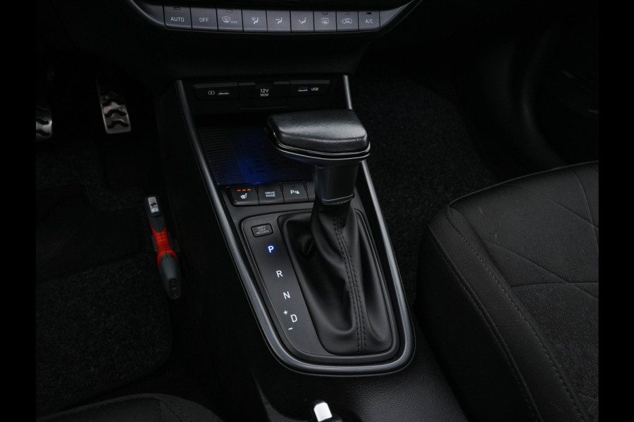 Hyundai Bayon 1.0 T-GDI Premium Sky MHEV (INCL-BTW) *PANO | ADAPTIVE-CRUISE | FULL-LED | BOSE-SOUND | BLINDSPOT | DIGI-COCKPIT | HEATED-SPORTSEATS | CAMERA | DAB | KEYLESS | PRIVACYGLASS | TOWBAR | 16''ALU*