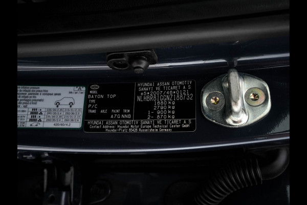 Hyundai Bayon 1.0 T-GDI Premium Sky MHEV (INCL-BTW) *PANO | ADAPTIVE-CRUISE | FULL-LED | BOSE-SOUND | BLINDSPOT | DIGI-COCKPIT | HEATED-SPORTSEATS | CAMERA | DAB | KEYLESS | PRIVACYGLASS | TOWBAR | 16''ALU*