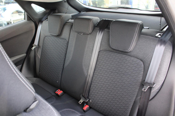 Ford Puma 1.0 EcoBoost Hybrid Titanium | B&O Audio | Stoel + Stuurverwarming | Climate Control | Navigatie | Parkeersensoren | Cruise Control |
