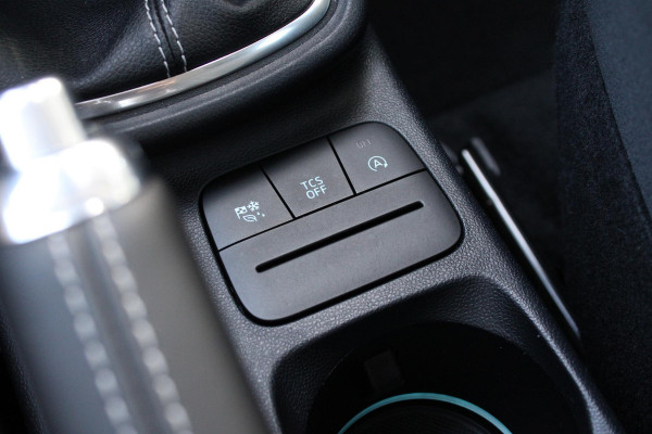 Ford Puma 1.0 EcoBoost Hybrid Titanium | B&O Audio | Stoel + Stuurverwarming | Climate Control | Navigatie | Parkeersensoren | Cruise Control |