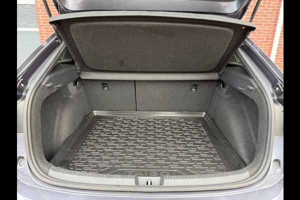 Volkswagen Taigo 1.5 TSI R-Line ACC Pano Virtual Keyless Cam