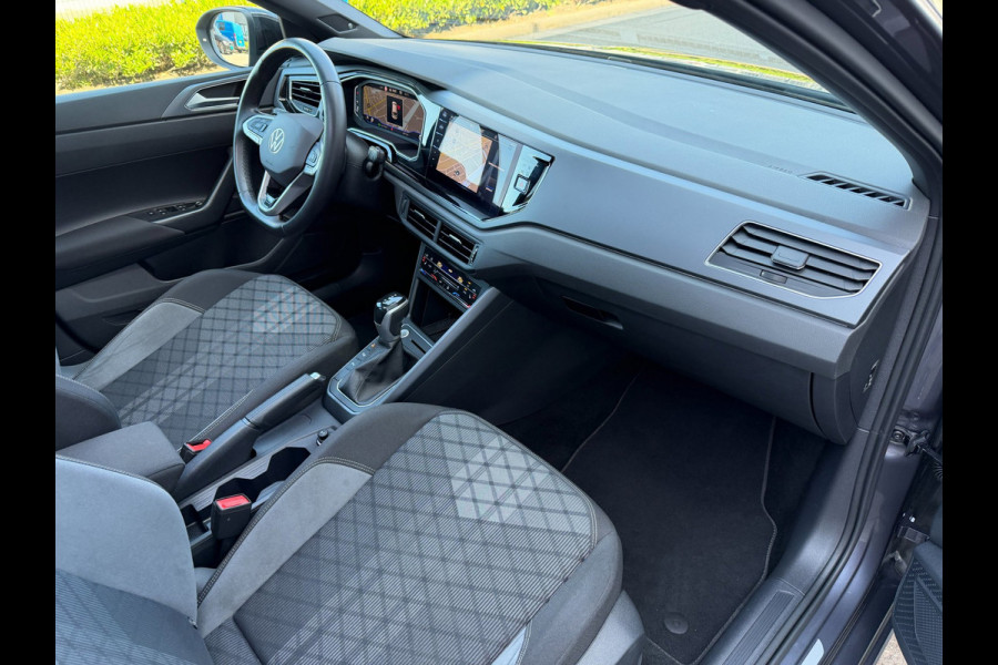 Volkswagen Taigo 1.5 TSI R-Line ACC Pano Virtual Keyless Cam