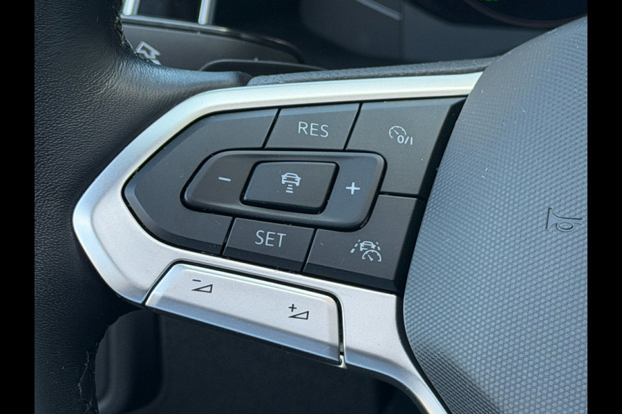 Volkswagen Taigo 1.5 TSI R-Line ACC Pano Virtual Keyless Cam