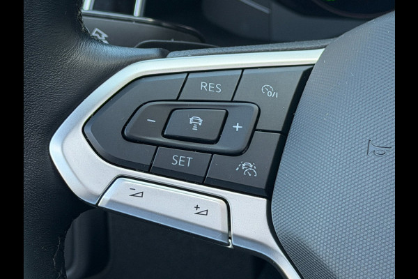Volkswagen Taigo 1.5 TSI R-Line ACC Pano Virtual Keyless Cam