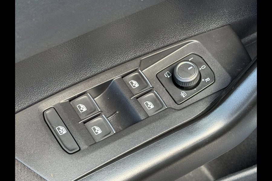 Volkswagen Taigo 1.5 TSI R-Line ACC Pano Virtual Keyless Cam