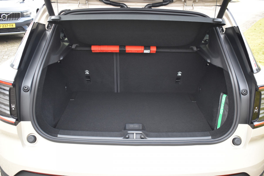 Volvo EX30 Extended Range Plus 272PK Europa 69 kWh | H&K | Blis | ACC | Climate | Elektr. Stoel