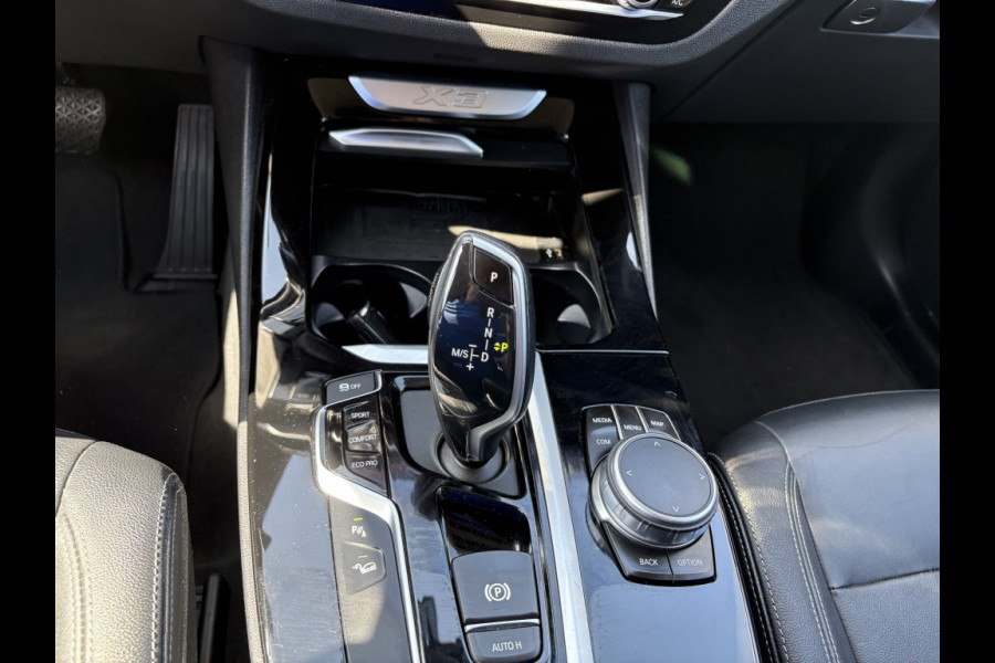 BMW X3 xDrive30i High Executive | M-PAKKET | TREKHAAK 2400kg | STOELVER