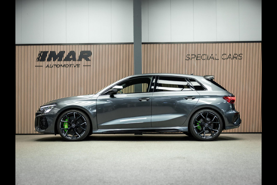 Audi RS3 Sportback 2.5 TFSI S tronic quattro Sportback Hulk uitvoering|carbonpack|Ceramische remmen|