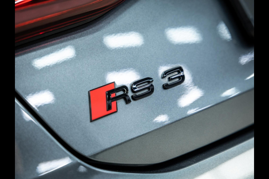 Audi RS3 Sportback 2.5 TFSI S tronic quattro Sportback Hulk uitvoering|carbonpack|Ceramische remmen|
