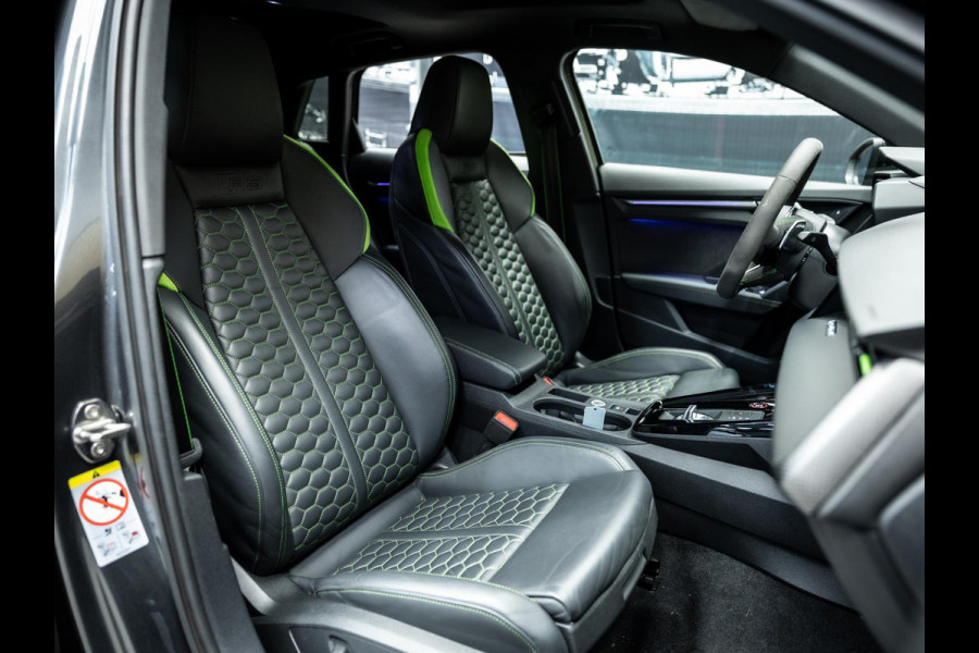 Audi RS3 Sportback 2.5 TFSI S tronic quattro Sportback Hulk uitvoering|carbonpack|Ceramische remmen|