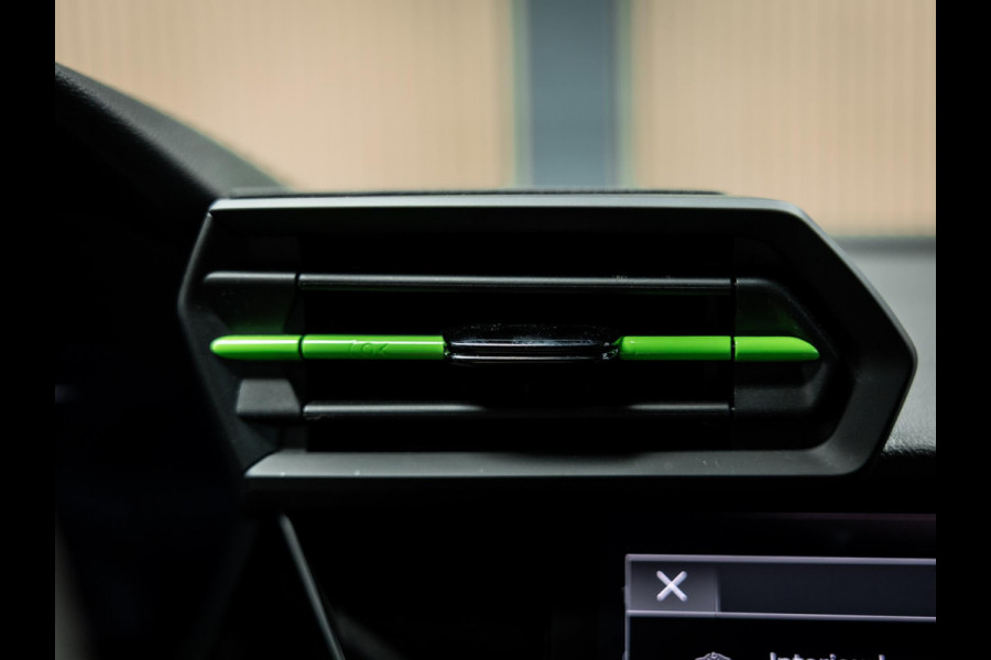Audi RS3 Sportback 2.5 TFSI S tronic quattro Sportback Hulk uitvoering|carbonpack|Ceramische remmen|