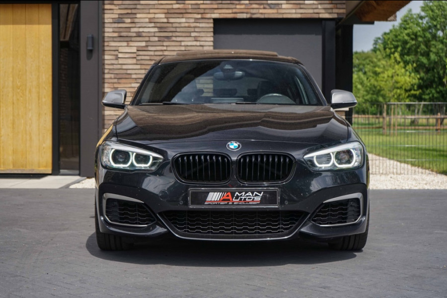 BMW 1-serie M140i xDrive Special Edition Akrapovic