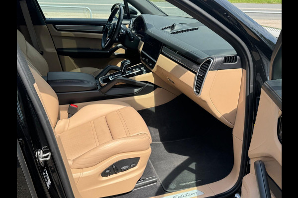 Porsche Cayenne 3.0 E-Hybrid Platinum Edition | PANORAMADAK | TREKHAAK | BOSE | LUCHTVERING |