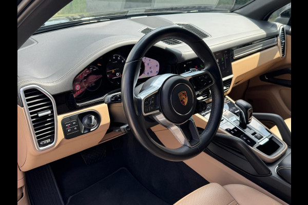 Porsche Cayenne 3.0 E-Hybrid Platinum Edition | PANORAMADAK | TREKHAAK | BOSE | LUCHTVERING |