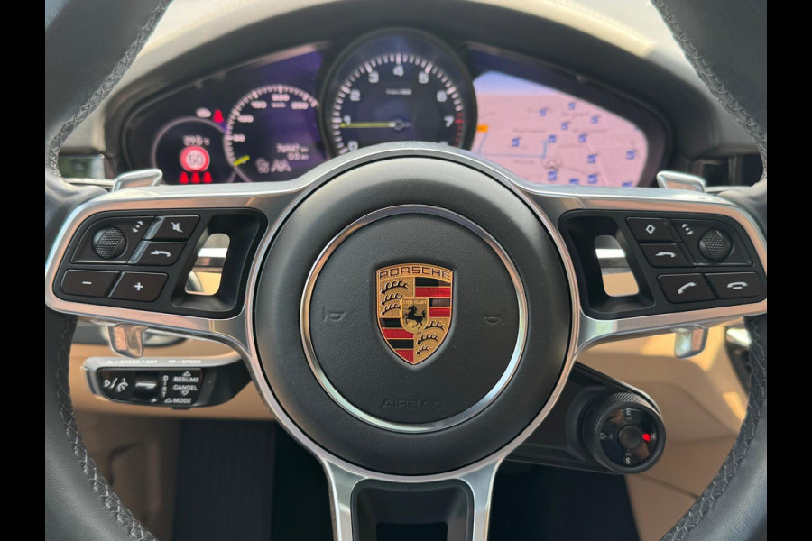 Porsche Cayenne 3.0 E-Hybrid Platinum Edition | PANORAMADAK | TREKHAAK | BOSE | LUCHTVERING |