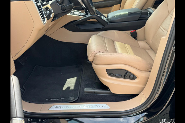 Porsche Cayenne 3.0 E-Hybrid Platinum Edition | PANORAMADAK | TREKHAAK | BOSE | LUCHTVERING |