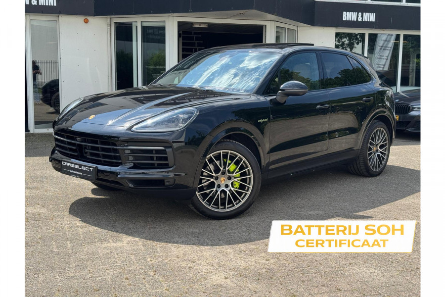 Porsche Cayenne 3.0 E-Hybrid Platinum Edition | PANORAMADAK | TREKHAAK | BOSE | LUCHTVERING |