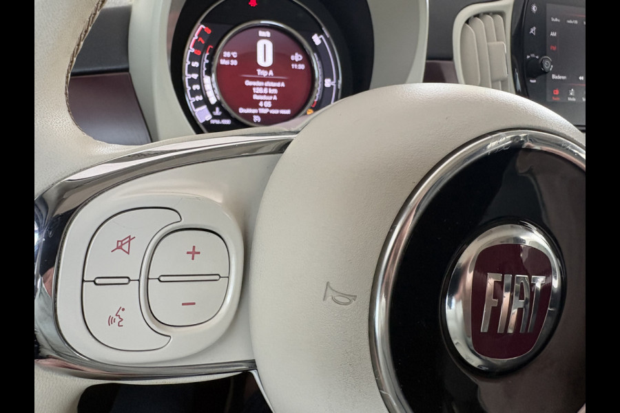 Fiat 500 1.2 Star Powder Pink Glazen panoramadak - Climate control - Parkeersensor achter - Cruise control - Mistlampen - Licht metalen velgen 16 inch - Bluetooth - Radio - Stuur multifunctioneel - Elektrische ramen - Lederen bekleding -  Extra getint glas achter