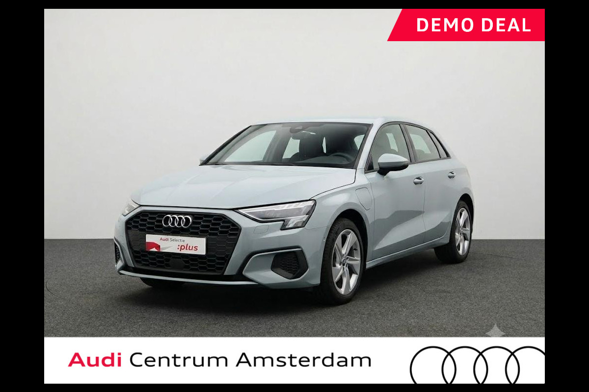 Audi A3 Sportback 40 TFSI e S edition 204pk | Private Lease € 718,00 per maand* | Navigatie | Parkeercamera | Navigatie | S-line interieur | Verlengde garantie |