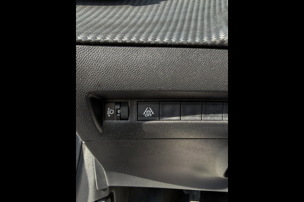 Peugeot 208 1.2 PureTech Active Pack - Navigatie/Apple CarPlay I Airco I Sport velgen I LED I PDC I Dealer onderhouden