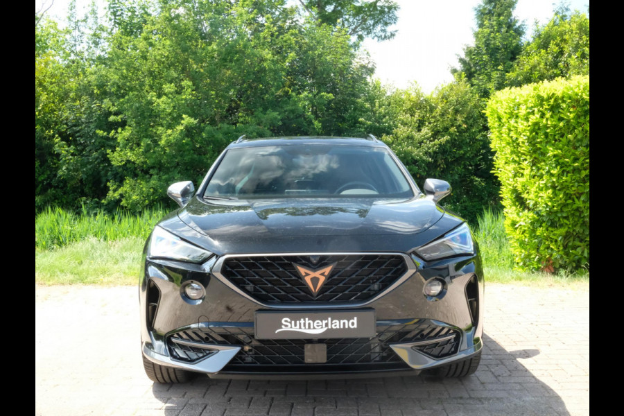 CUPRA Formentor 1.4 e-Hybrid VZ Performance 245 PK | Wegklapbare trekhaak | Elek. klep | Stuur & Stoelverwarming | Camera | Adaptive cruise control | Memory seats