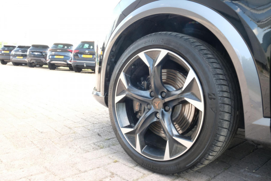 CUPRA Formentor 1.4 e-Hybrid VZ Performance 245 PK | Wegklapbare trekhaak | Elek. klep | Stuur & Stoelverwarming | Camera | Adaptive cruise control | Memory seats