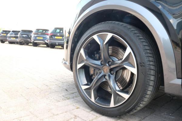 CUPRA Formentor 1.4 e-Hybrid VZ Performance 245 PK | Wegklapbare trekhaak | Elek. klep | Stuur & Stoelverwarming | Camera | Adaptive cruise control | Memory seats
