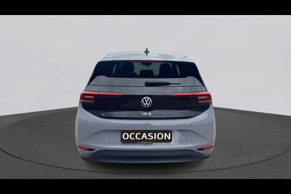 Volkswagen ID.3 First Plus 58 kWh SOH 91% | IQ.Light | Trekhaak | Camera | 19" | Navi