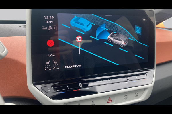 Volkswagen ID.3 First Plus 58 kWh SOH 91% | IQ.Light | Trekhaak | Camera | 19" | Navi