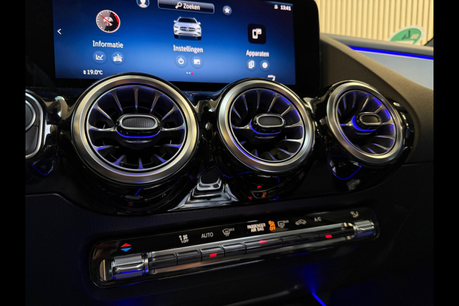 Mercedes-Benz GLA 200 AMG Line PANO|KEYLESSS|CARPLAY|CAMERA|FEERVERLICHTING|FABRIEKSGARANTIE|20INCH