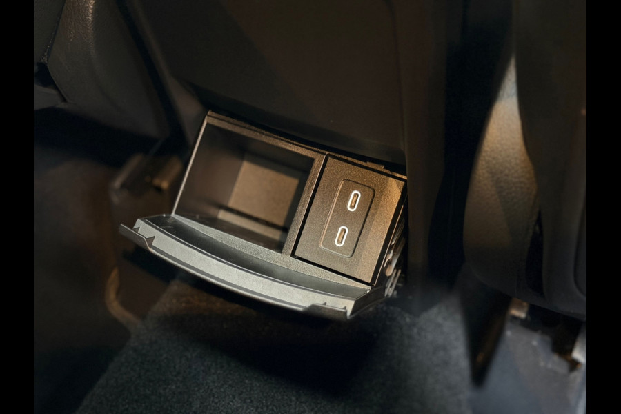 Mercedes-Benz GLA 200 AMG Line PANO|KEYLESSS|CARPLAY|CAMERA|FEERVERLICHTING|FABRIEKSGARANTIE|20INCH