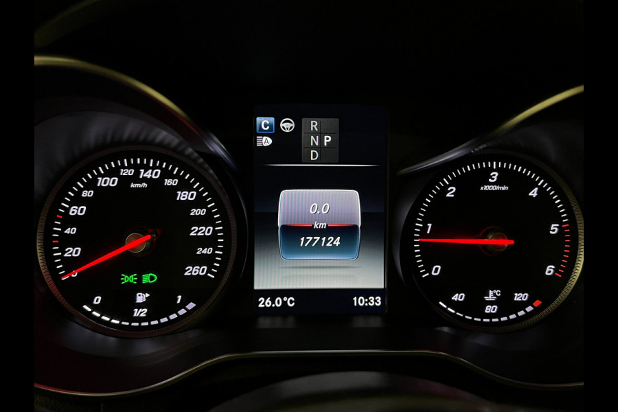 Mercedes-Benz GLC Coupé 250d / AMG / Schuifdak / Luchtvering / Memory